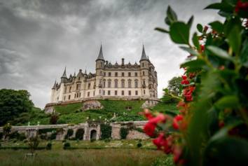 Dunrobin Castle Colin Horn I Fe XG Gq Ko Unsplash